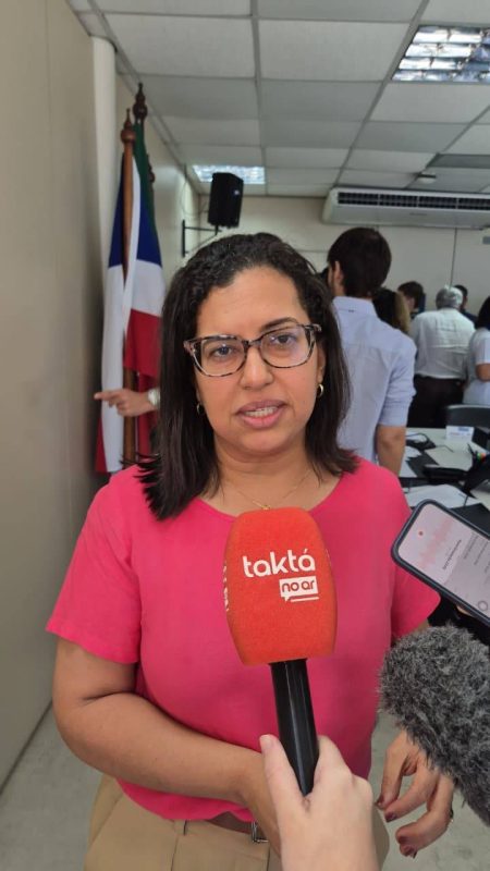 Salvador prepara projeto para tornar transporte público antirracista, afirma Ana Paula Matos