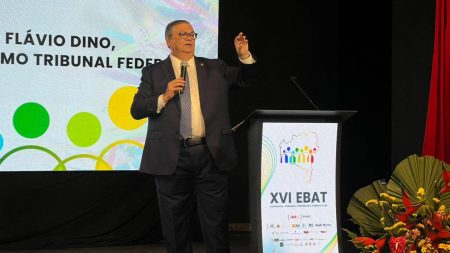Facções já se infiltram na política, Justiça e mercado financeiro, alerta Flávio Dino