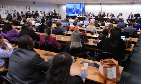 Câmara instala comissão para analisar redução da maioridade penal para 16 anos