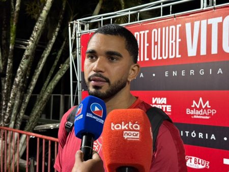 Lucas Arcanjo valoriza atuação defensiva do Vitória: “Se tiver que sofrer, vamos sofrer”