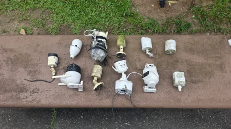 PM remove 88 câmeras instaladas por facções em oito bairros de Salvador