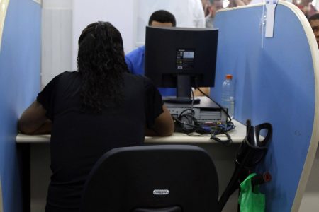Dia D oferece vagas de emprego e serviços para pessoas com deficiência em Salvador