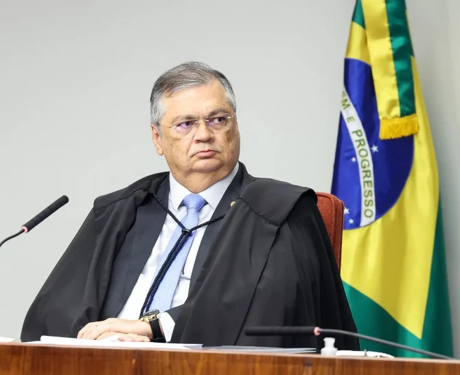 Dino pede vista e STF termina sessão em 4 a 3; entenda