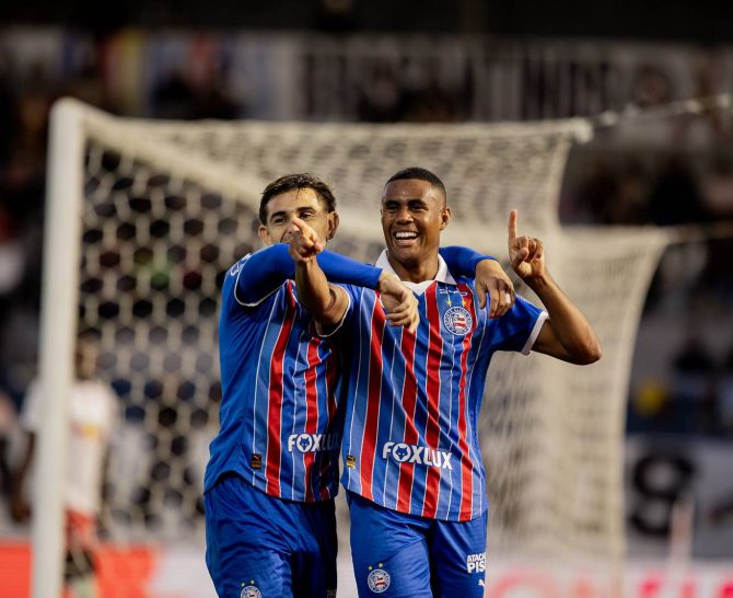 Bahia vence Bragantino de virada e entra no G-4 do Brasileirão