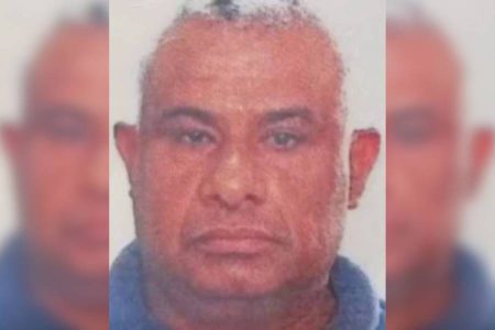 Gari morre após cair de caminhão durante coleta de lixo em Itororó