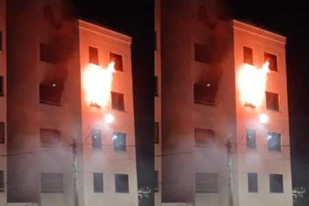 Fogo se espalha em apartamento de condomínio em Salvador; dois moradores são resgatados