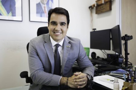 Federação pede à PGR afastamento de secretário de Jerônimo citado no caso Banco Master