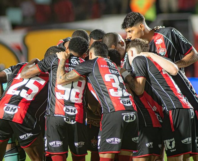 Vitória perde para o Vasco no Barradão e está eliminado da Copa do Brasil