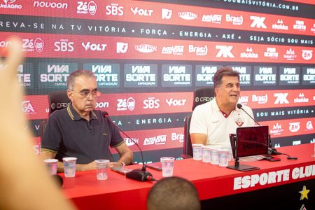 “Agora ninguém presta mais”: Fábio Mota rebate críticas e afirma que busca novos reforços para o Vitória