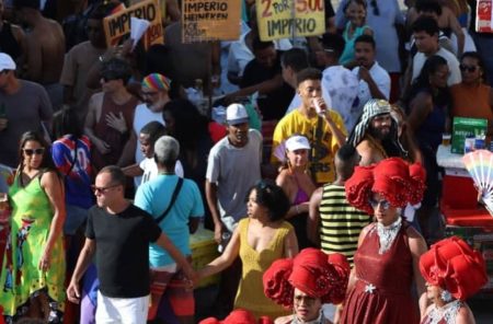 Salvador recebe 23ª Parada do Orgulho LGBT+ com 11 trios e programação cultural