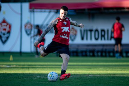 Vitória inicia preparação para enfrentar o Mirassol pelo Campeonato Brasileiro