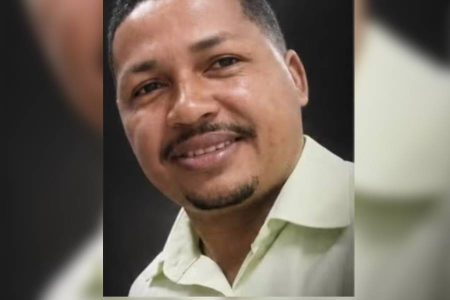 Assessor parlamentar morre após ser agredido em briga