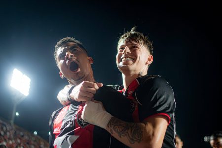 Vitória reage no Brasileirão e reduz risco de rebaixamento para 7,8%