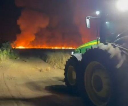 Corpo de bombeiros mobiliza agentes para combate as chamas na Chapada
