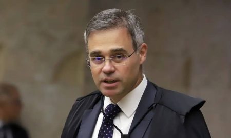 Mendonça rejeita ação de Zé Trovão contra reajuste do Bolsa Família; entenda o motivo