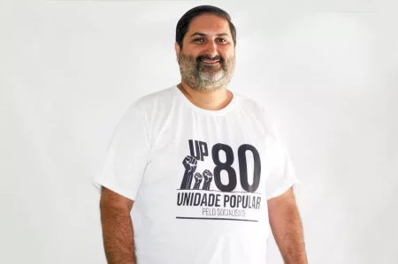 Candidato ao governo, Aroldo Félix relembra disparo de bala de borracha durante manifestação em Salvador