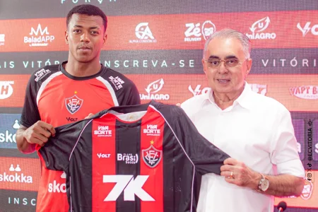 “O Vitória não é o Real Madrid”: Papellin explica estratégia do clube no mercado
