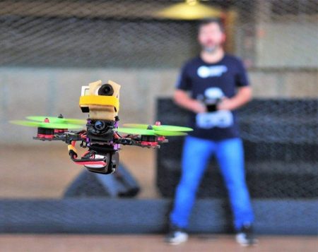 Projeto na Câmara propõe facilitar uso de drones e dispensar licença em áreas livres