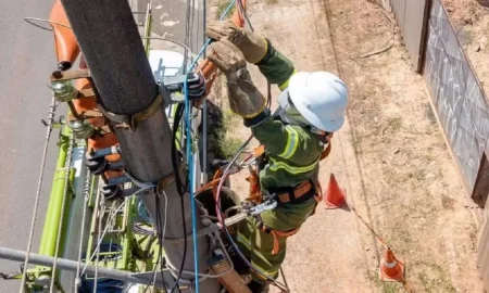 Operação Gatonet remove cabos irregulares em 21 cidades da Bahia
