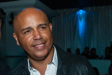 Helicóptero que levava cantor Rick Sollo desaparece durante voo na Serra de SC